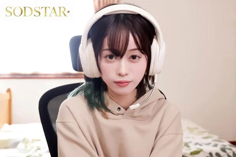 ネットで出会った巨乳彼女 MINAMO 実写版