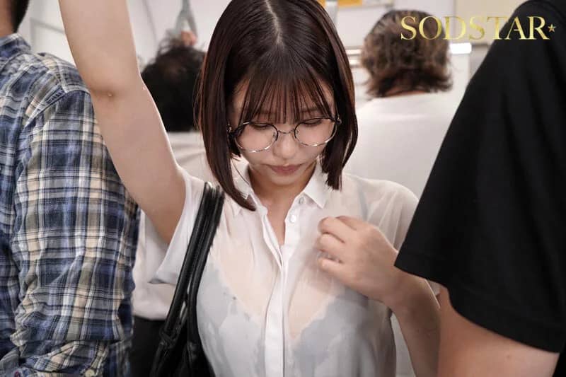 ブラジャーが透ける唯井まひろ