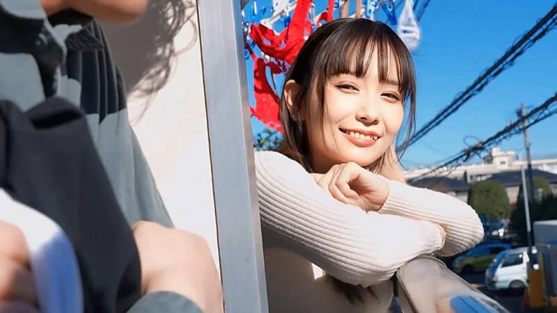 笹倉杏が出演している『いつも綺麗で可愛い隣の若妻は昼間は天使、夜は淫乱！壁の向こうから聞こえる喘ぎ声に勃起しまくる僕、ある日思いを伝えたら旦那が出張中はいつも僕の部屋でSEXしまくった』
