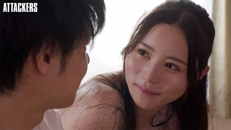 白峰ミウが出演している『今年も帰ってきた義姉（兄嫁）さんと一年に一度の肉体関係に溺れる一週間』
