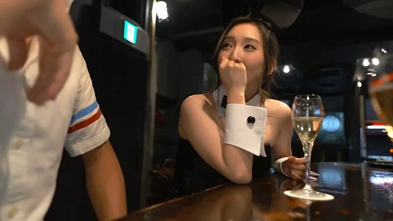 止まらない誘惑 天性の小悪魔バニーのチンデレ淫語 月野かすみ