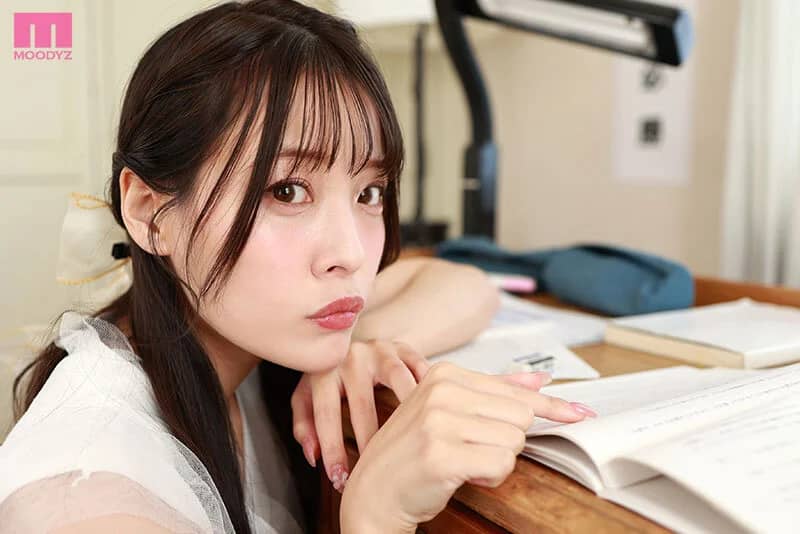 人を愛するということを一から教えてくれたのは家庭教師の八木先生でした 八木奈々