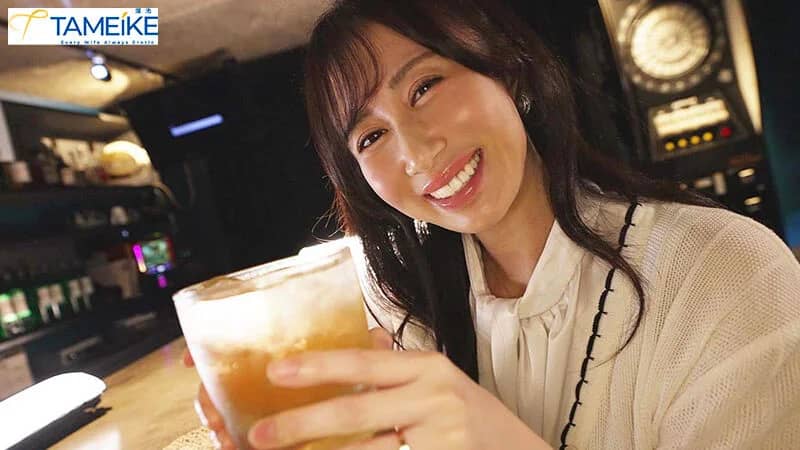 小宮かおる初めての中出し、素でイキまくる不倫デート