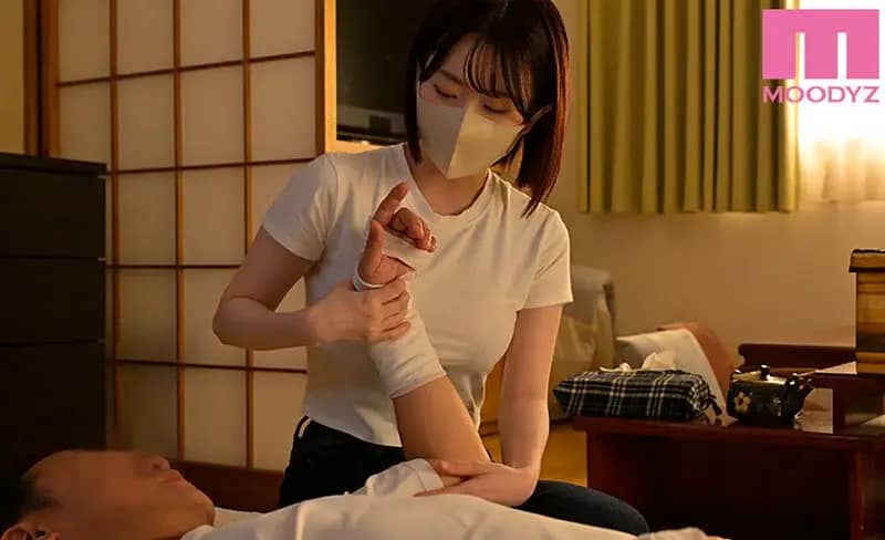 神くびれGカップのクール系訪問ヘルパーが 優しくでも淡々と射精のお手伝い20発 水卜さくら