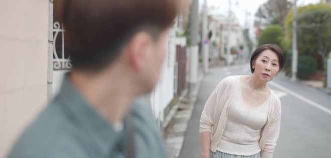 木戸薫が出演している『仕事で失敗して故郷に帰ってきた僕は恩師の木戸先生と再会して… 昔のままの優しさで全てを受け入れてくれて汗だくになりながら何度も中出し性交に溺れた』